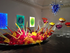 An interior view of ‘Beyond the Object’, an exhibition of the work of American glass sculptor Dale Chihuly at Halcyon Gallery in New Bond Street until June 21. Image: Auction Central News. 